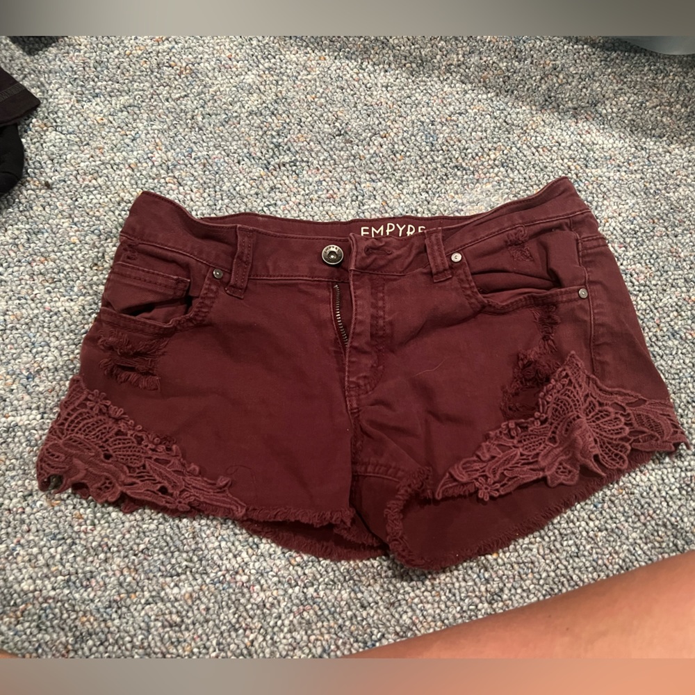 Empyre shorts 3